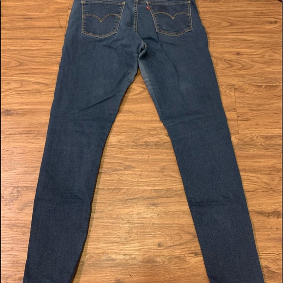Levi skinny jeans - Picture 3 of 5